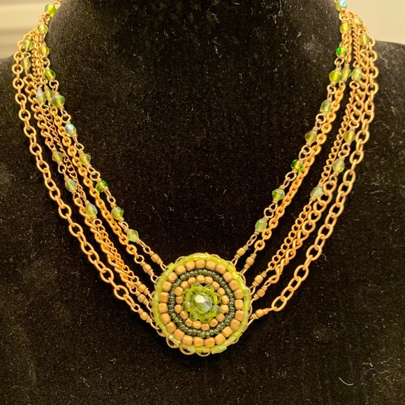 Vintage Choker Necklace with Green Peridot Stones - Picture 2 of 10